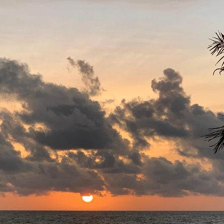 Beachaholic Homestay Alappuzha Kültér fotó