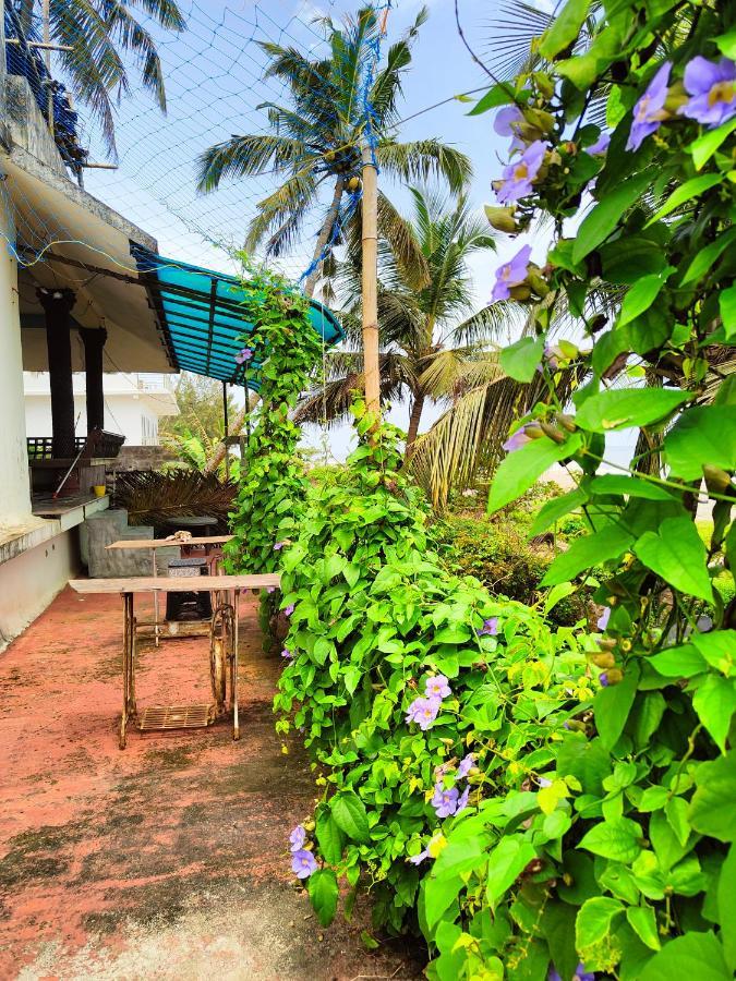 Beachaholic Homestay Alappuzha Kültér fotó